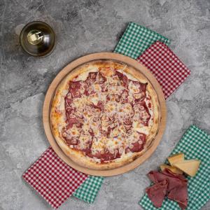 Dana Füme Etli pizza (25cm) + Bardak İçecek | 199,00